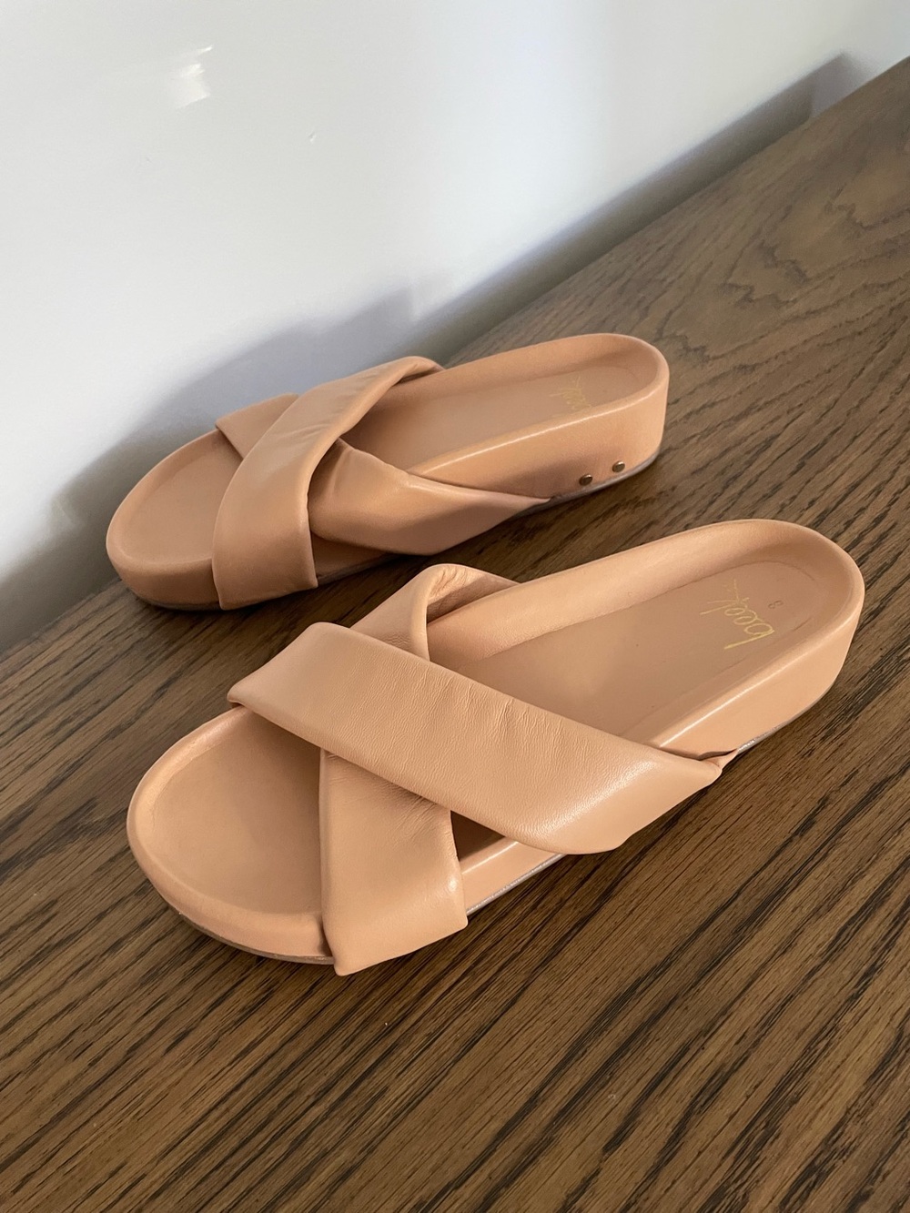 Beek sandals